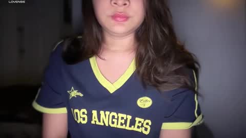 Aria online show from September 19, 2025, 3:30 am