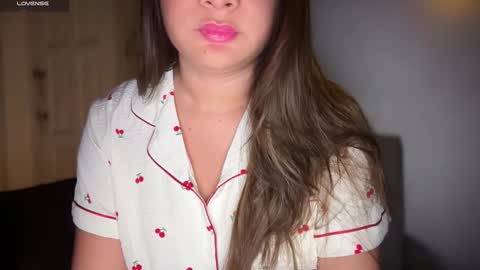 Aria online show from December 21, 2025, 12:29 am