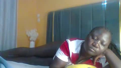 lindah32 online show from December 22, 2025, 7:44 pm