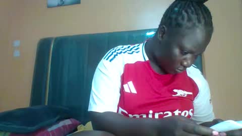 Snapshot of ladyblossoms19 chatting on February 22, 2026, 9:46 pm lindah32 online show from February 22, 2026, 9:46 pm