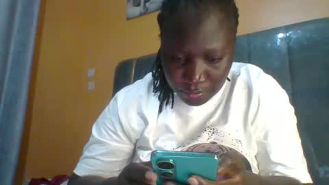 lindah32 online show from March 22, 2026, 5:05 pm