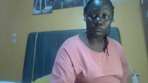 lindah32 online show from June 8, 2026, 1:28 am