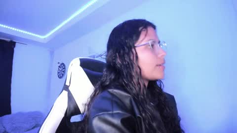  Lady  online show from January 24, 2025, 5:21 am