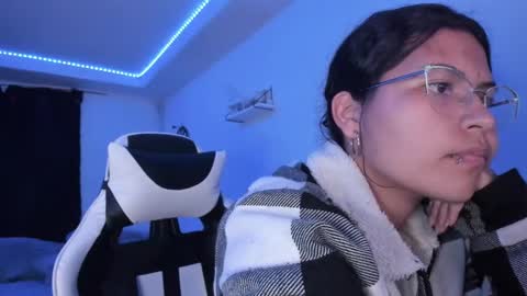  Lady  online show from January 26, 2025, 3:27 am