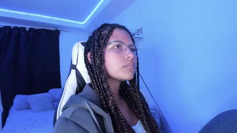  Lady  online show from February 5, 2025, 3:13 am