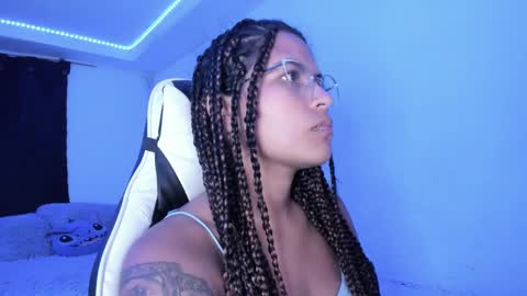  Lady  online show from February 5, 2025, 6:13 am