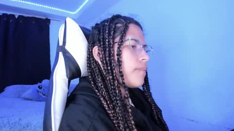  Lady  online show from February 9, 2025, 8:11 am