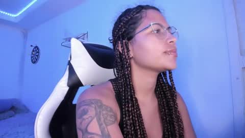  Lady  online show from February 11, 2025, 3:29 am