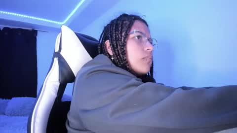  Lady  online show from February 15, 2025, 4:14 am