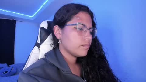  Lady  online show from March 6, 2025, 3:13 am