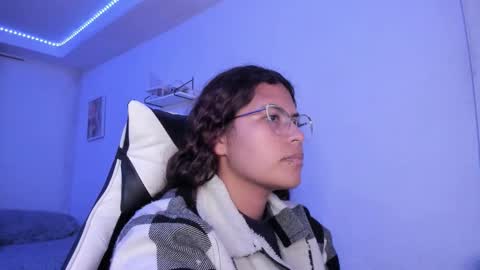  Lady  online show from September 15, 2025, 1:27 am