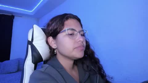  Lady  online show from October 8, 2025, 2:42 am