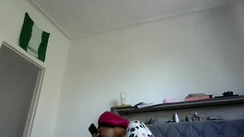 Snapshot of ladycinnabon chatting on October 4, 2025, 3:32 pm Stephanie online show from October 4, 2025, 3:32 pm