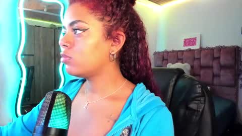 leidy daniela online show from January 15, 2025, 5:50 am