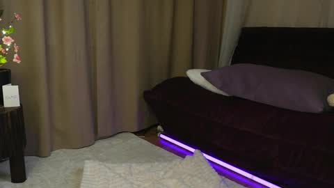 LadyEmelymoon online show from June 5, 2026, 8:14 pm