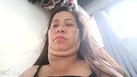 ladyjelyn69 online show from June 2, 2026, 11:40 pm