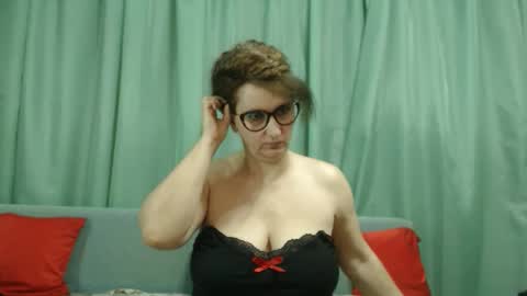 Nicole.... online show from February 25, 2026, 7:51 am