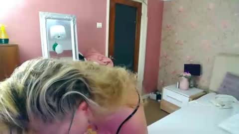 ladymariahx online show from February 22, 2025, 4:40 am
