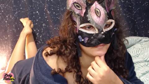 Snapshot of ladymeteor chatting on September 18, 2025, 6:54 pm Lady Meteor online show from September 18, 2025, 6:54 pm