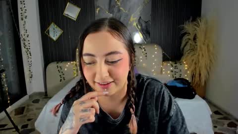 Lady  online show from January 8, 2026, 4:04 am