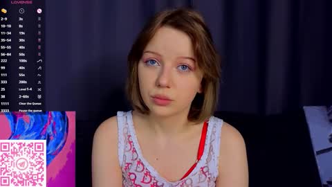 Lilia online show from September 13, 2025, 3:56 pm