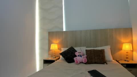 Laia Cruz online show from October 30, 2025, 7:14 pm