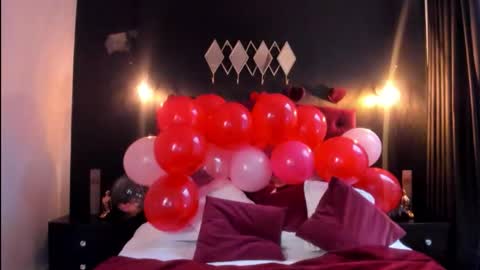 Laia  online show from February 12, 2026, 11:49 am