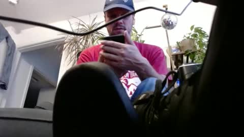 Snapshot of laidback_and_chill chatting on December 9, 2024, 2:28 pm Rick online show from December 9, 2024, 2:28 pm