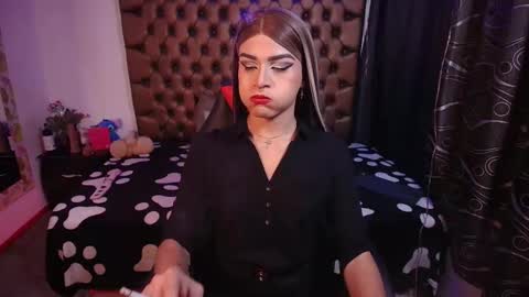 Camila online show from March 4, 2026, 4:51 am