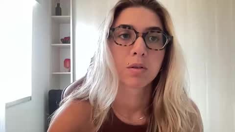 lailayourangel online show from December 19, 2025, 5:20 pm