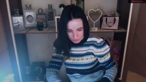 Snapshot of laimapinch_ chatting on December 15, 2024, 1:32 pm Laima online show from December 15, 2024, 1:32 pm