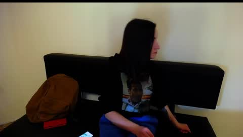 Snapshot of laimapinch_ chatting on December 19, 2024, 1:29 pm Laima online show from December 19, 2024, 1:29 pm