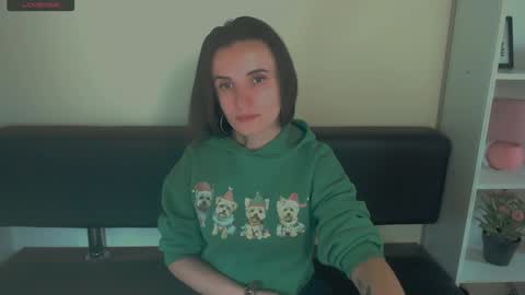 Snapshot of laimapinch_ chatting on December 21, 2024, 4:03 pm Laima online show from December 21, 2024, 4:03 pm