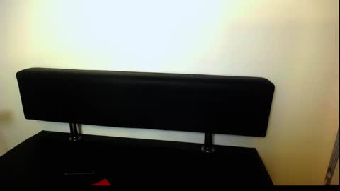 Snapshot of laimapinch_ chatting on December 23, 2024, 5:11 pm Laima online show from December 23, 2024, 5:11 pm
