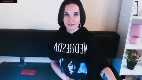 Snapshot of laimapinch_ chatting on January 9, 2025, 1:56 pm Laima online show from January 9, 2025, 1:56 pm