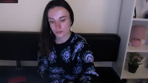 Snapshot of laimapinch_ chatting on January 10, 2025, 12:58 pm Laima online show from January 10, 2025, 12:58 pm