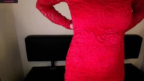 Snapshot of laimapinch_ chatting on September 9, 2025, 6:57 am Laima online show from September 9, 2025, 6:57 am