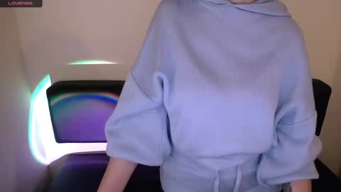 Snapshot of laimapinch_ chatting on September 30, 2025, 1:05 pm Laima online show from September 30, 2025, 1:05 pm