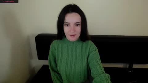 Snapshot of laimapinch_ chatting on October 4, 2025, 6:22 am Laima online show from October 4, 2025, 6:22 am