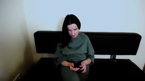 Snapshot of laimapinch_ chatting on October 22, 2025, 2:17 pm Laima online show from October 22, 2025, 2:17 pm