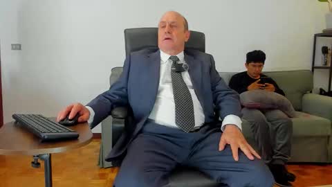 lajose52 online show from October 16, 2025, 6:53 pm