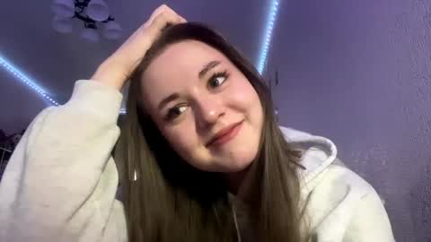 Snapshot of lakishalatzig chatting on April 15, 2026, 12:34 pm Zofia online show from April 15, 2026, 12:34 pm