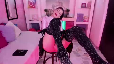 Snapshot of lala_pantyhose chatting on February 27, 2025, 8:09 pm Miss Lala online show from February 27, 2025, 8:09 pm