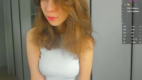 Julia online show from March 20, 2026, 8:14 pm