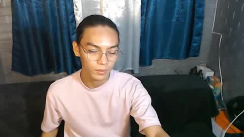 Snapshot of lalakinghugecock_2 chatting on December 30, 2024, 3:46 pm lalakinghugecock_2 online show from December 30, 2024, 3:46 pm