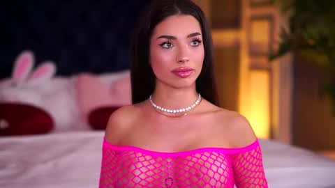 Lala online show from December 14, 2025, 7:51 pm