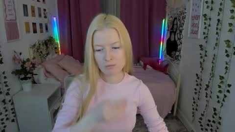 Snapshot of laly_peach chatting on March 1, 2026, 6:04 am Laly online show from March 1, 2026, 6:04 am
