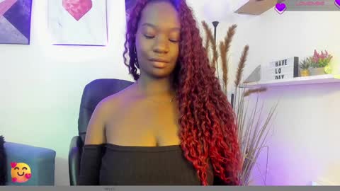 Snapshot of lana__beaux chatting on February 6, 2025, 7:29 pm    online show from February 6, 2025, 7:29 pm