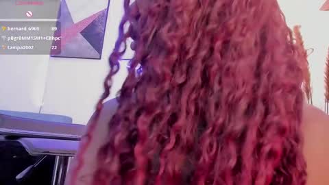Snapshot of lana__beaux chatting on February 19, 2025, 11:04 pm    online show from February 19, 2025, 11:04 pm
