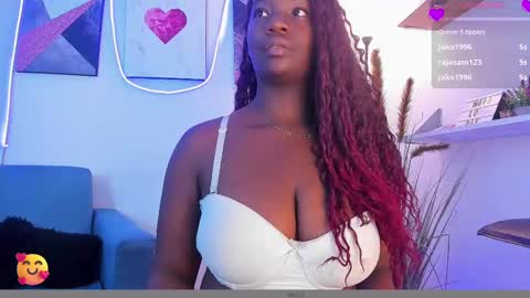 Snapshot of lana__beaux chatting on February 25, 2025, 7:14 pm    online show from February 25, 2025, 7:14 pm